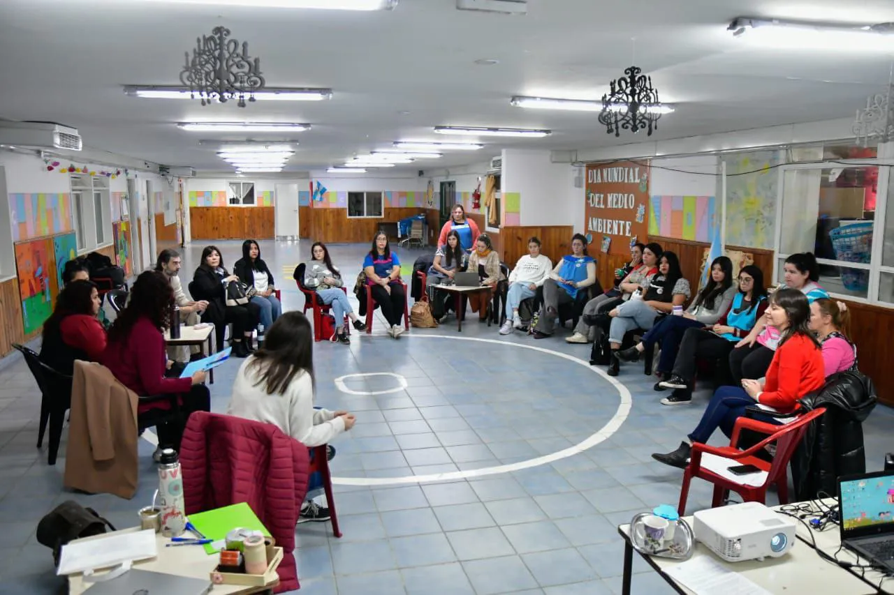 photo_5057974533012696617_y