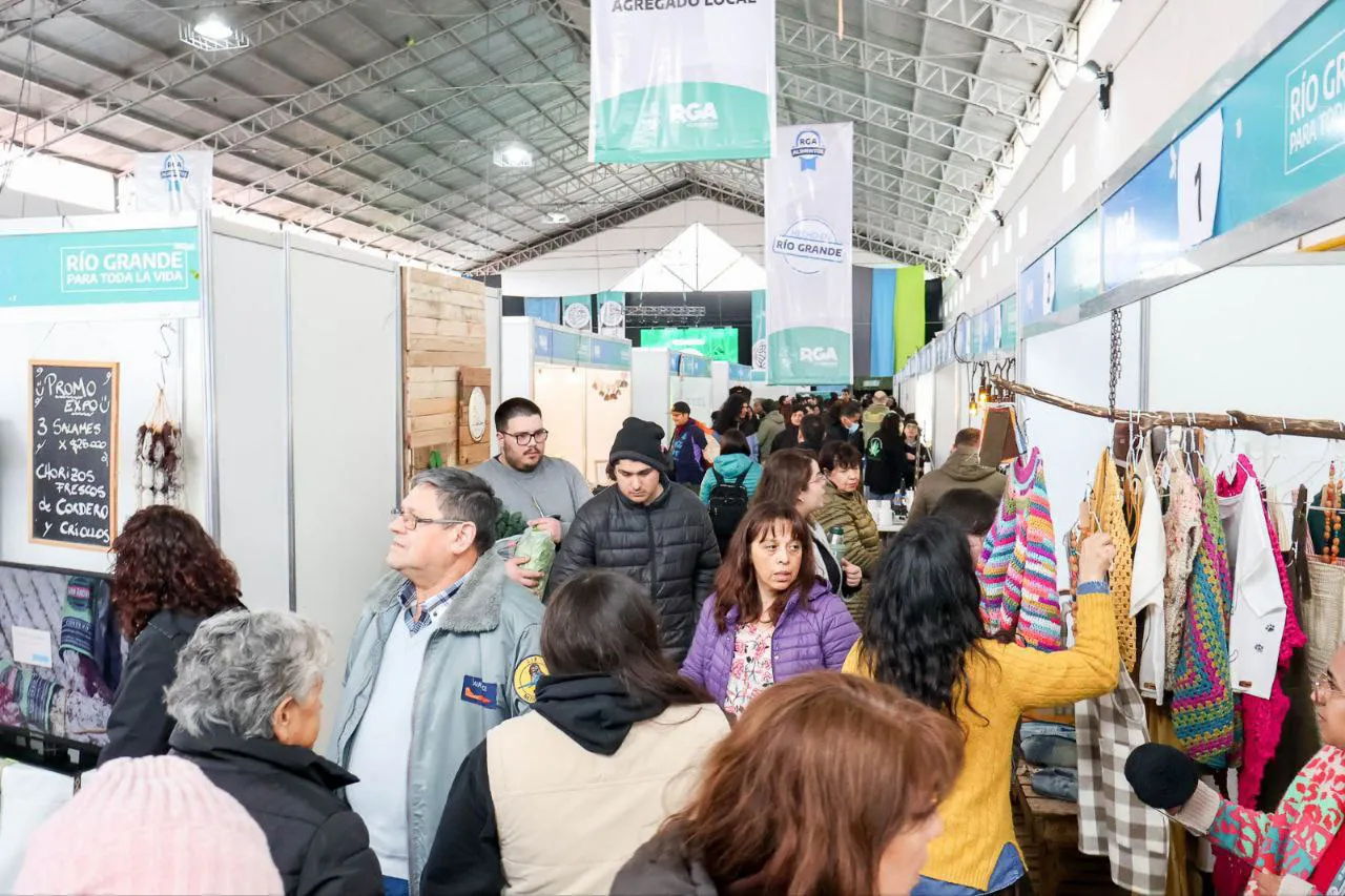 photo_5071131233316089585_y