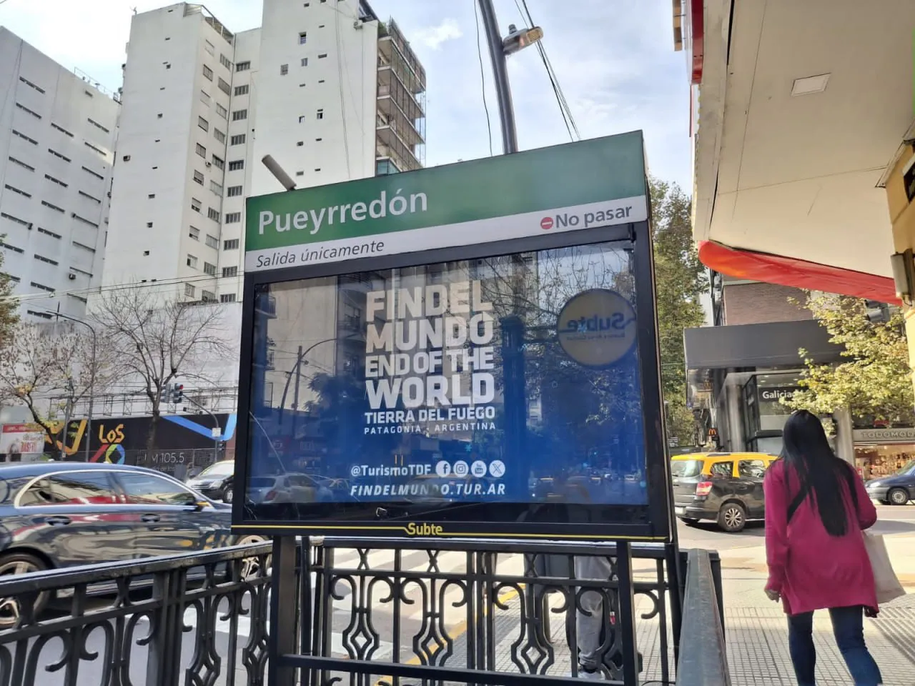 photo_5066584864404385441_y