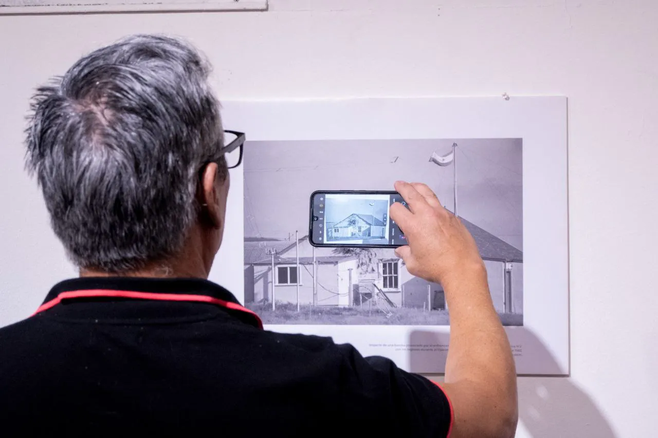 photo_5066842875974758268_y